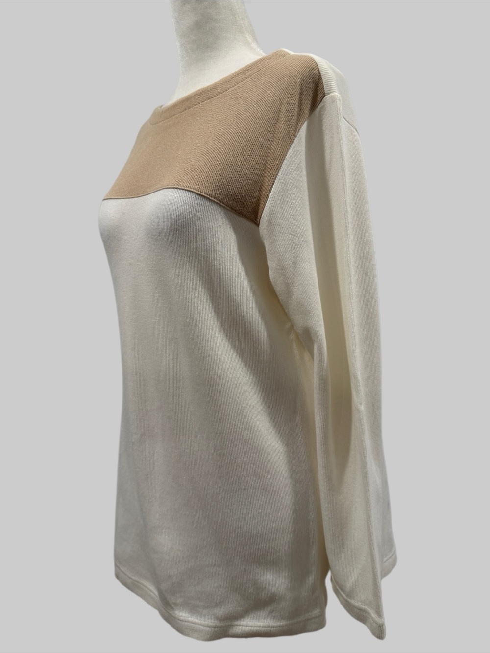 Liz Claiborne Cream Tunic with Tan Yoke - Picture 3 of 5